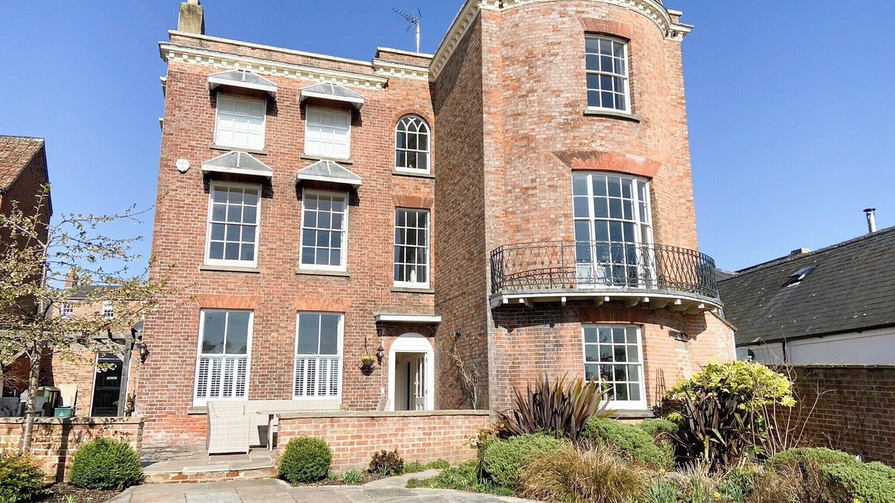 Photo of Outdoor in Newnham