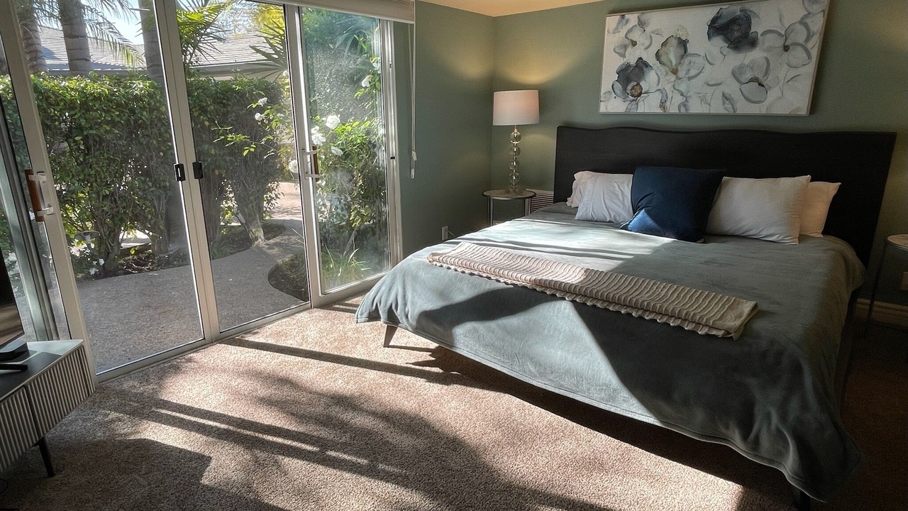 Photo of Bedroom in Beverly Hills