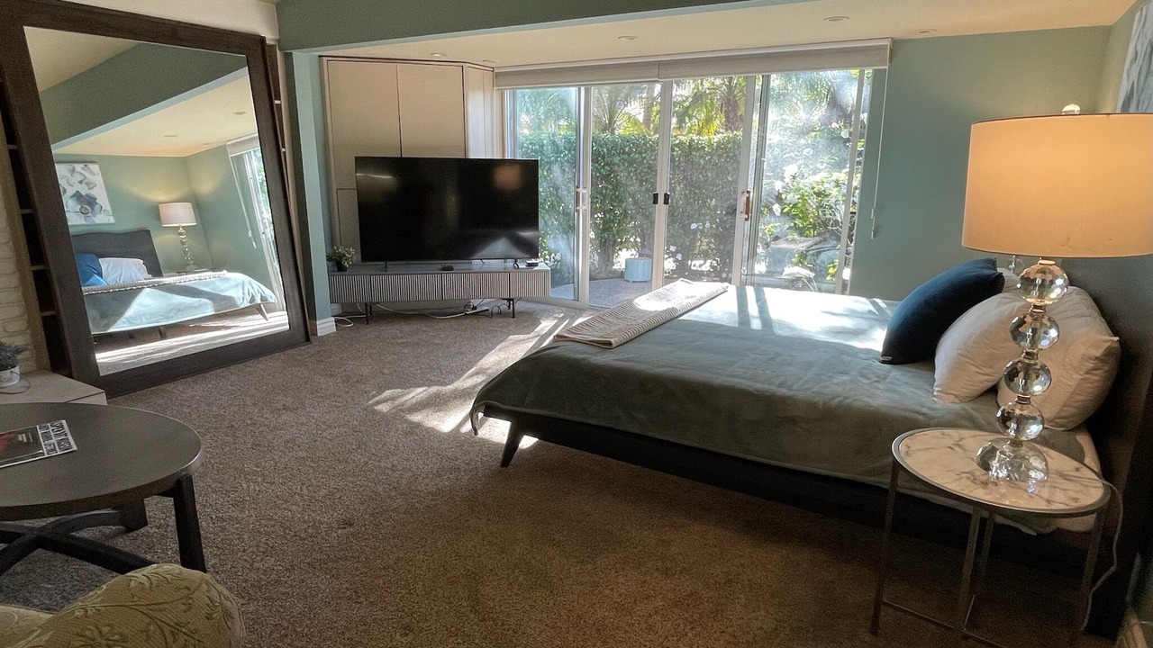 Photo of Bedroom in Beverly Hills