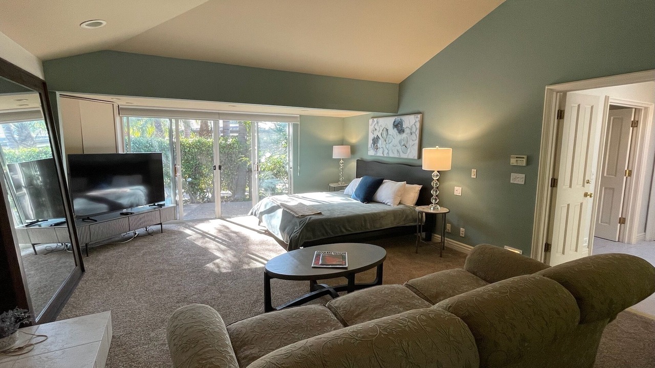 Photo of Livingroom in Beverly Hills