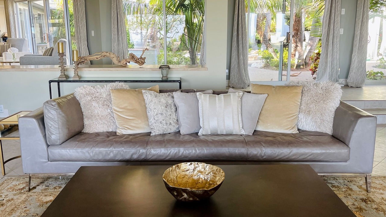 Photo of Livingroom in Beverly Hills