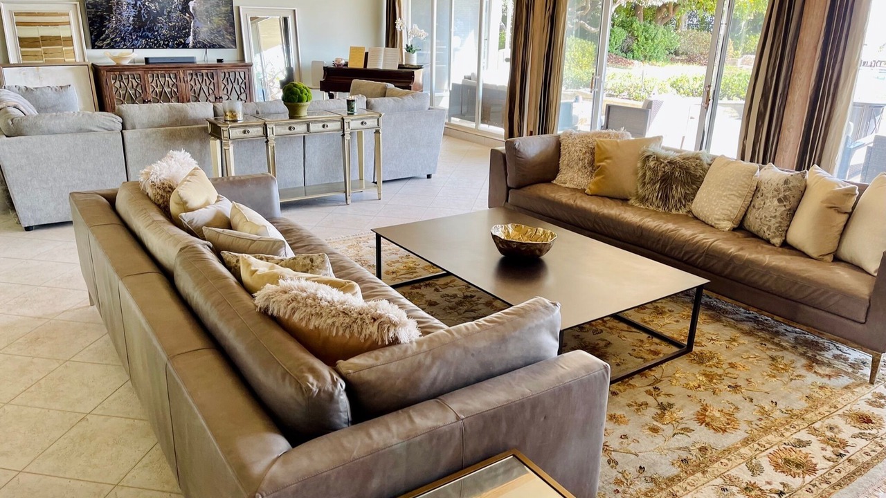 Photo of Livingroom in Beverly Hills