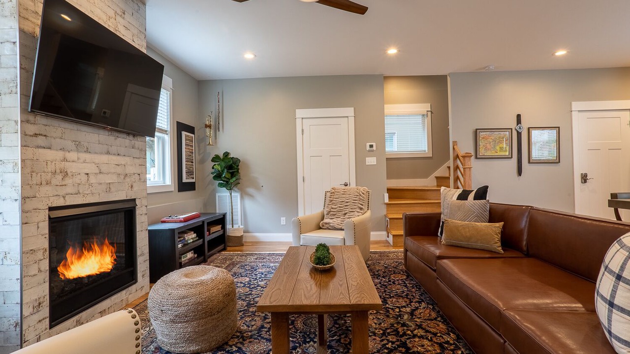 Photo of Bedroom in Woodfin