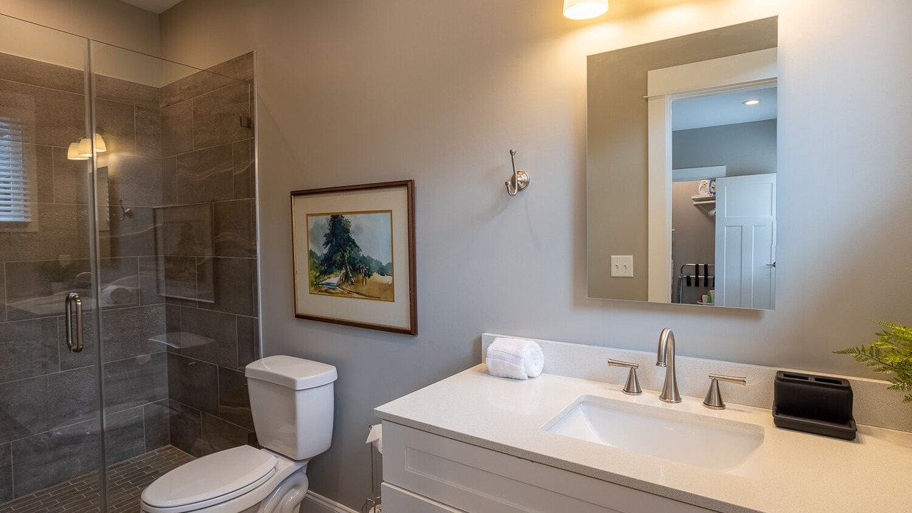 Photo of Bedroom in Woodfin