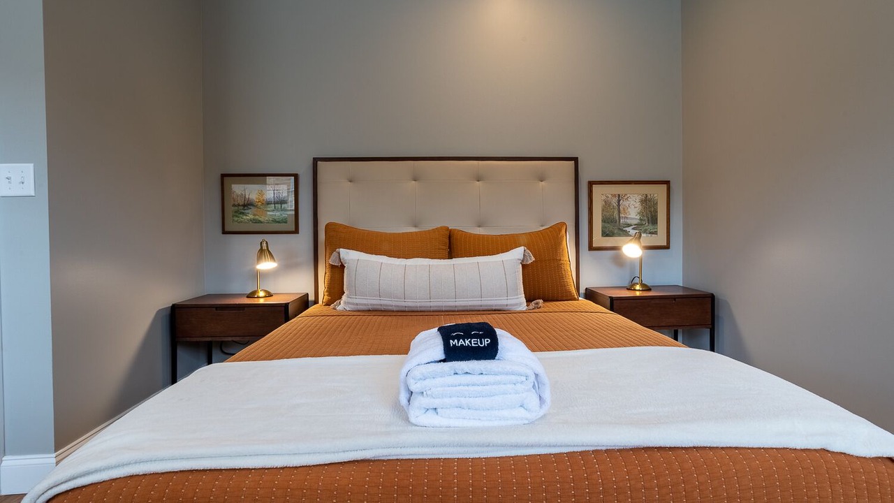 Photo of Bedroom in Woodfin