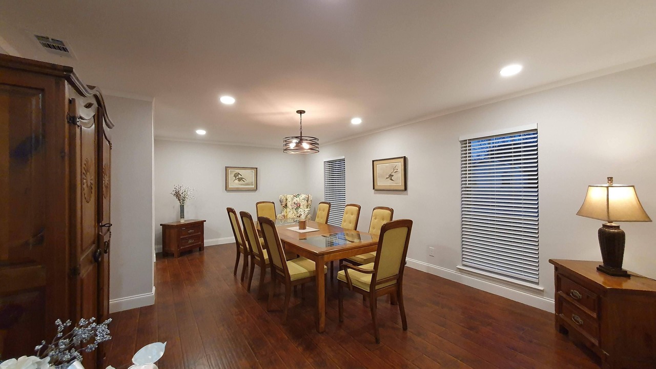 Photo of Livingroom in Far North Dallas