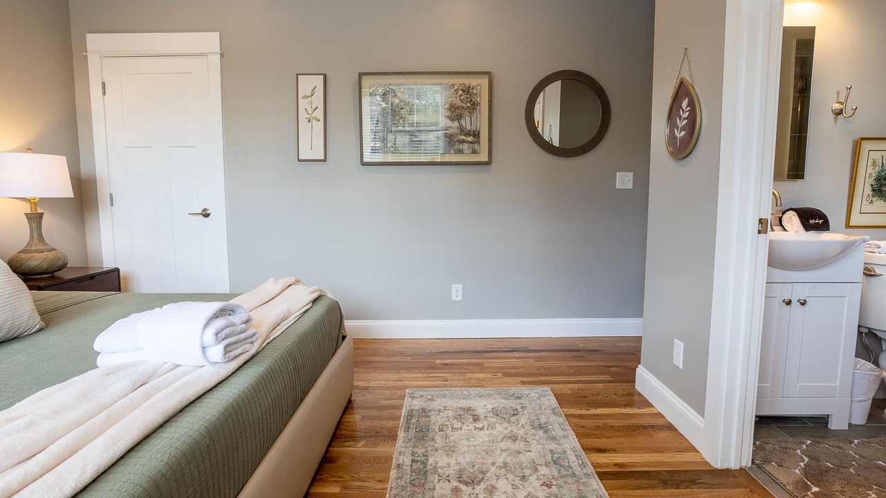 Photo of Bedroom in Woodfin