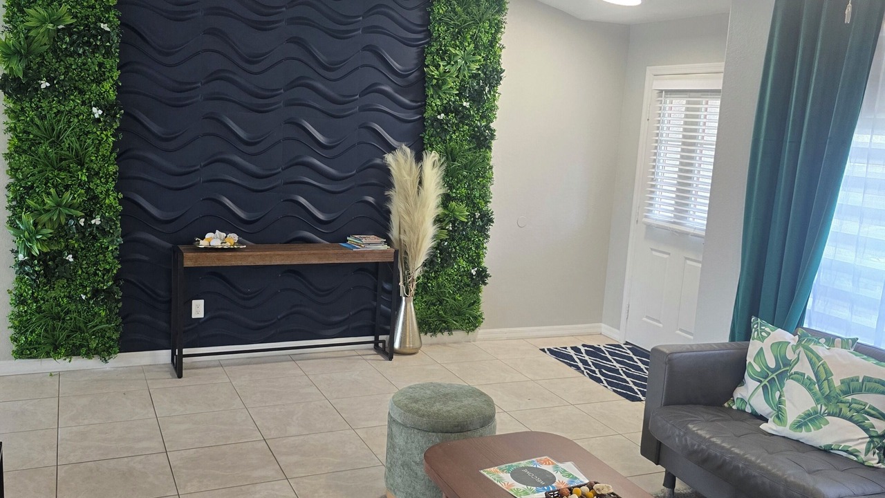 Photo of Livingroom in North Port