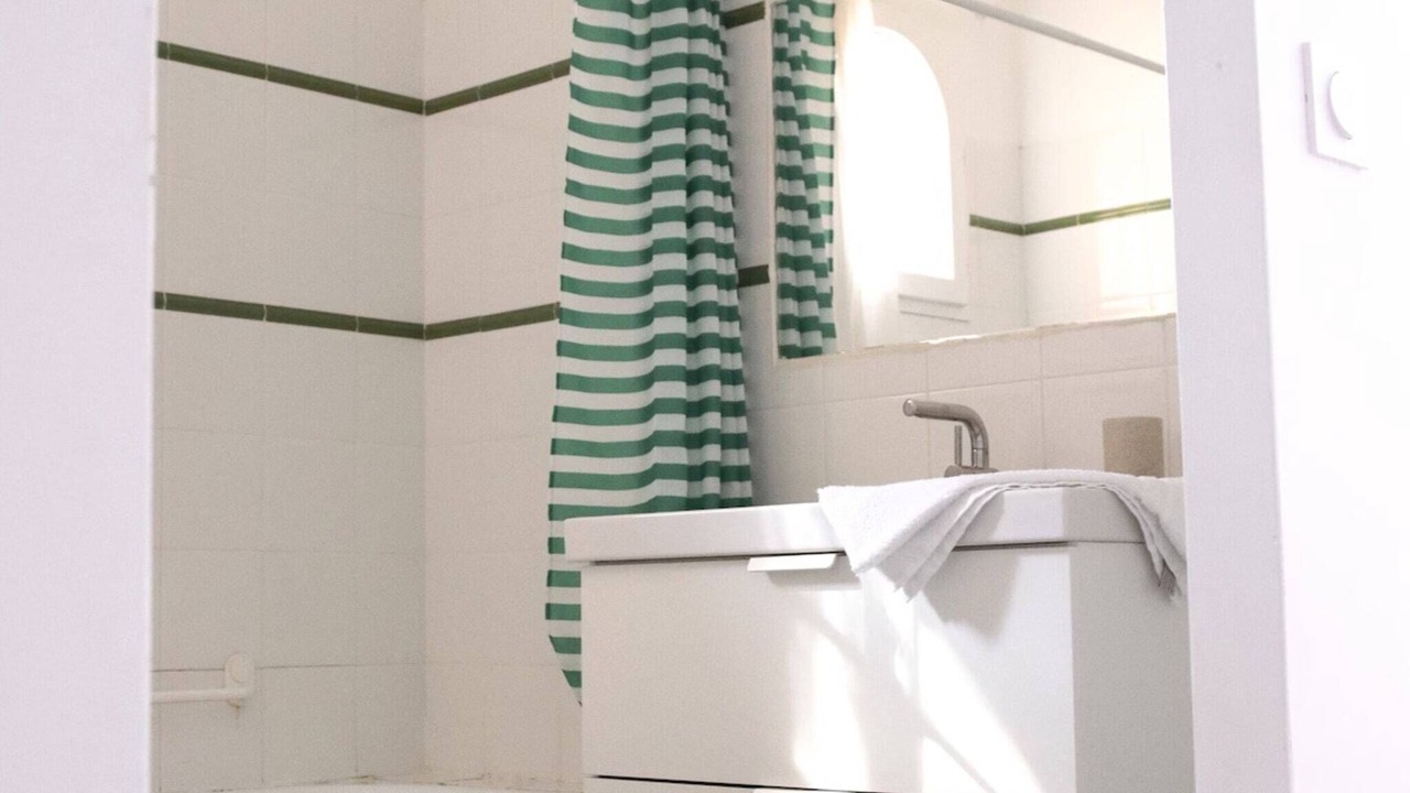 Photo of Bathroom in La Seyne-sur-Mer