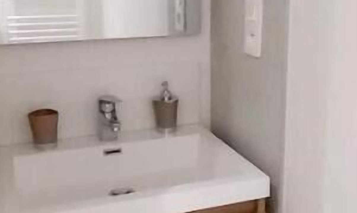 Photo of Bathroom in Bully