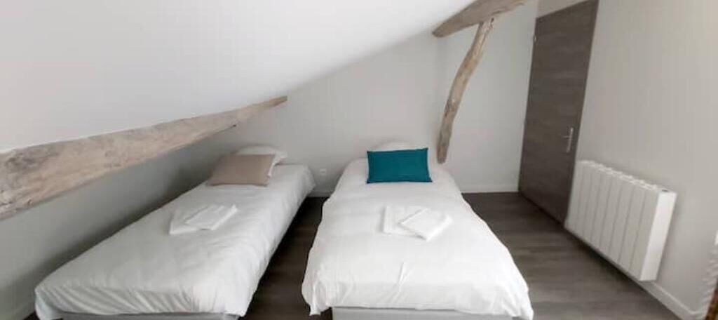 Photo of Bedroom in Bully