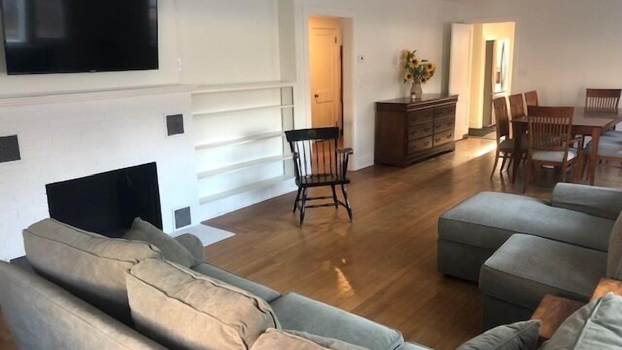 Photo of Bedroom in Hamilton