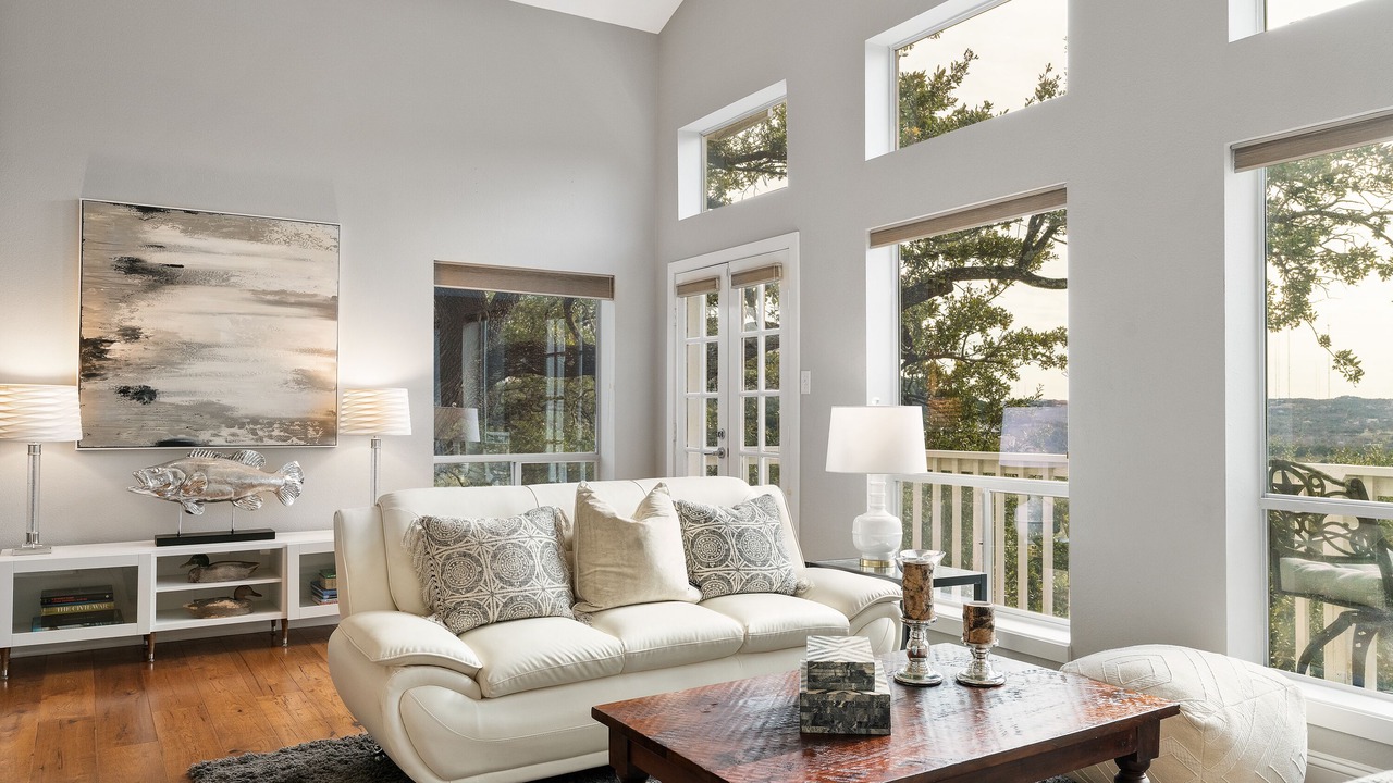 Photo of Livingroom in North Cat Mountain