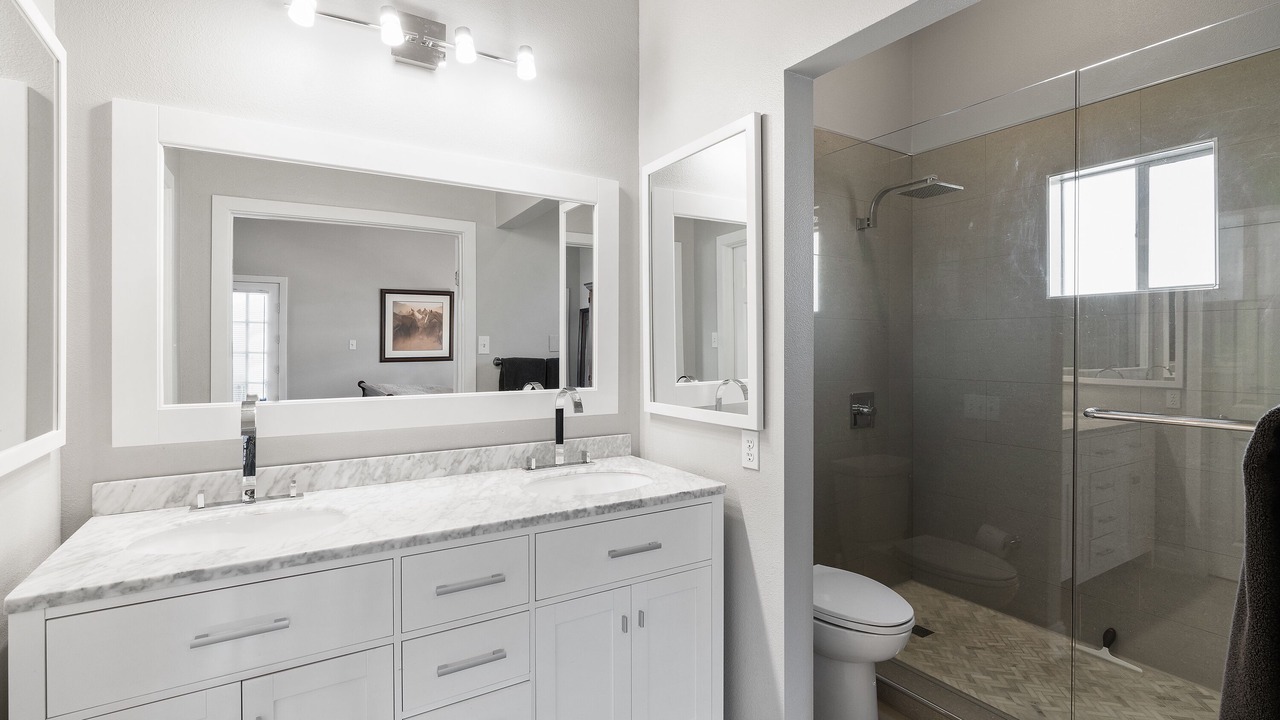 Photo of Bathroom in North Cat Mountain