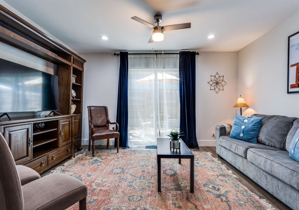 Photo of Livingroom in South Lamar