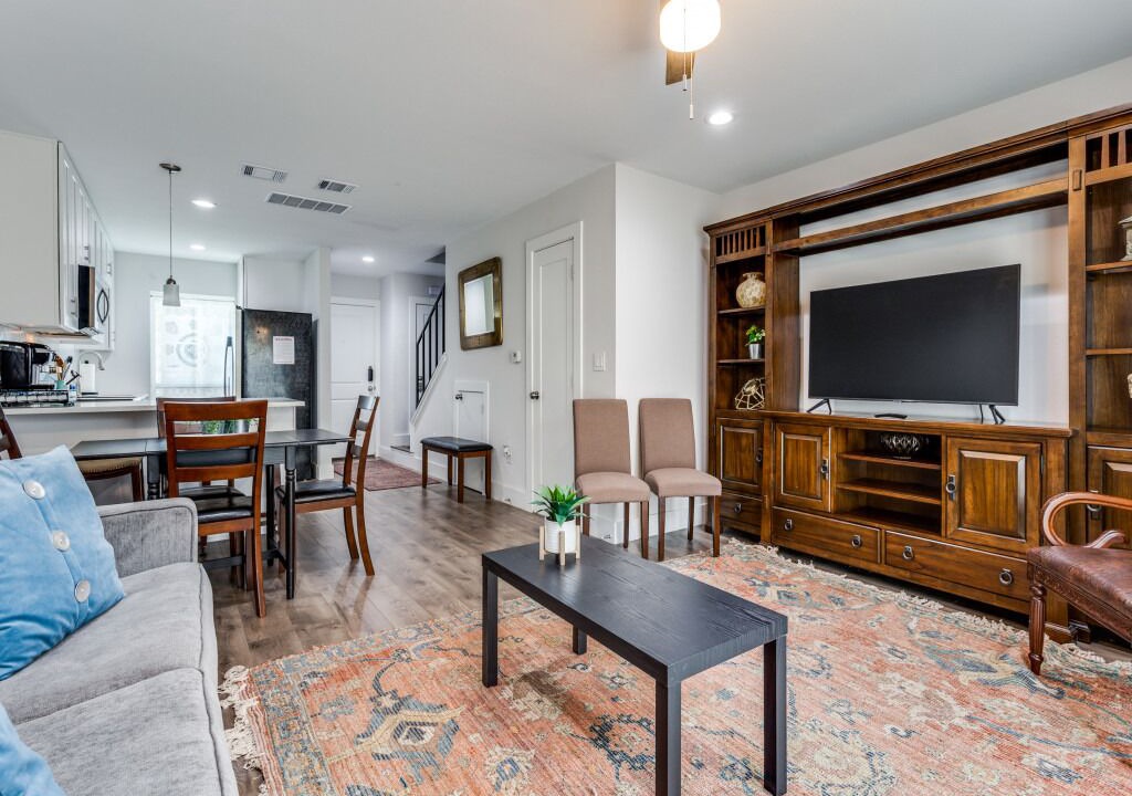 Photo of Livingroom in South Lamar