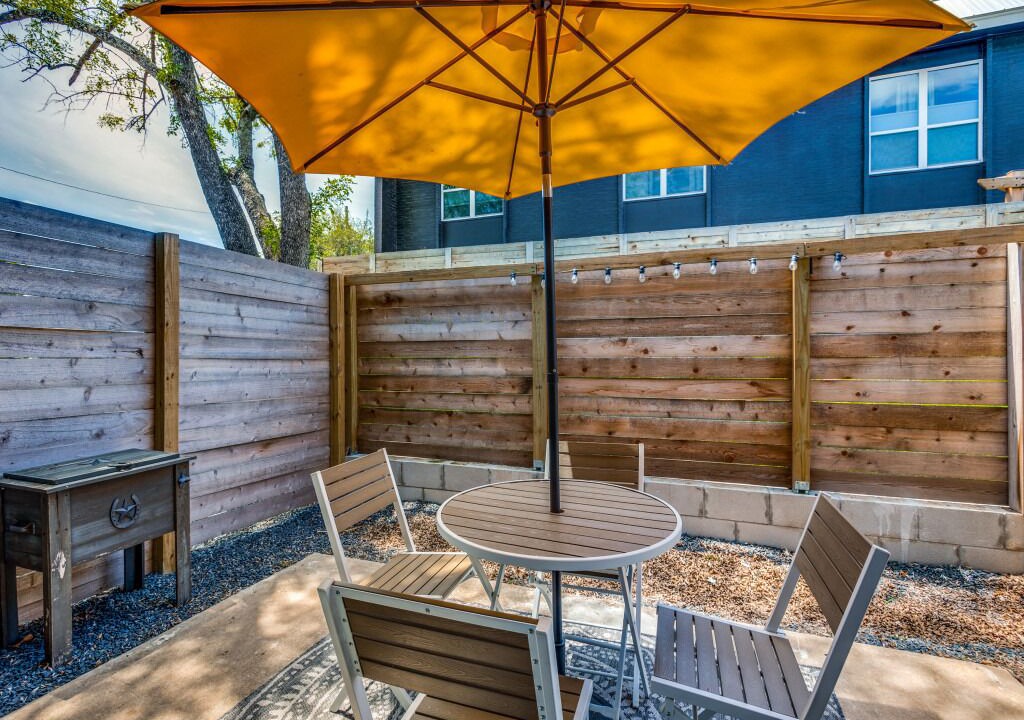 Photo of Outdoor in South Lamar