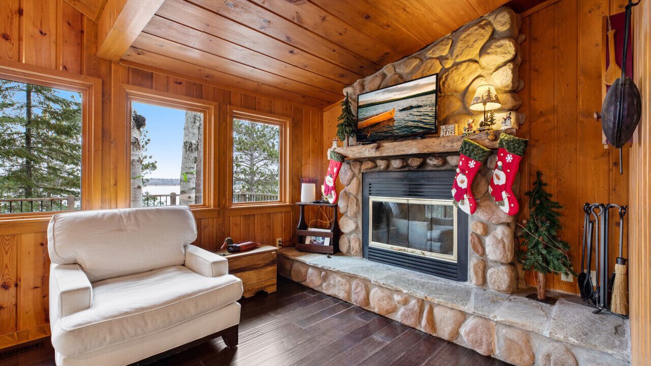 Photo of Livingroom in Crosslake