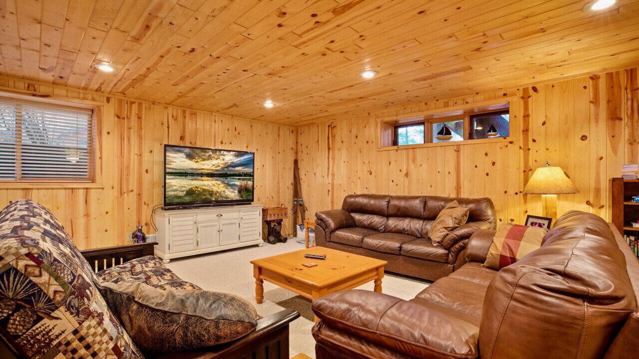 Photo of Livingroom in Crosslake