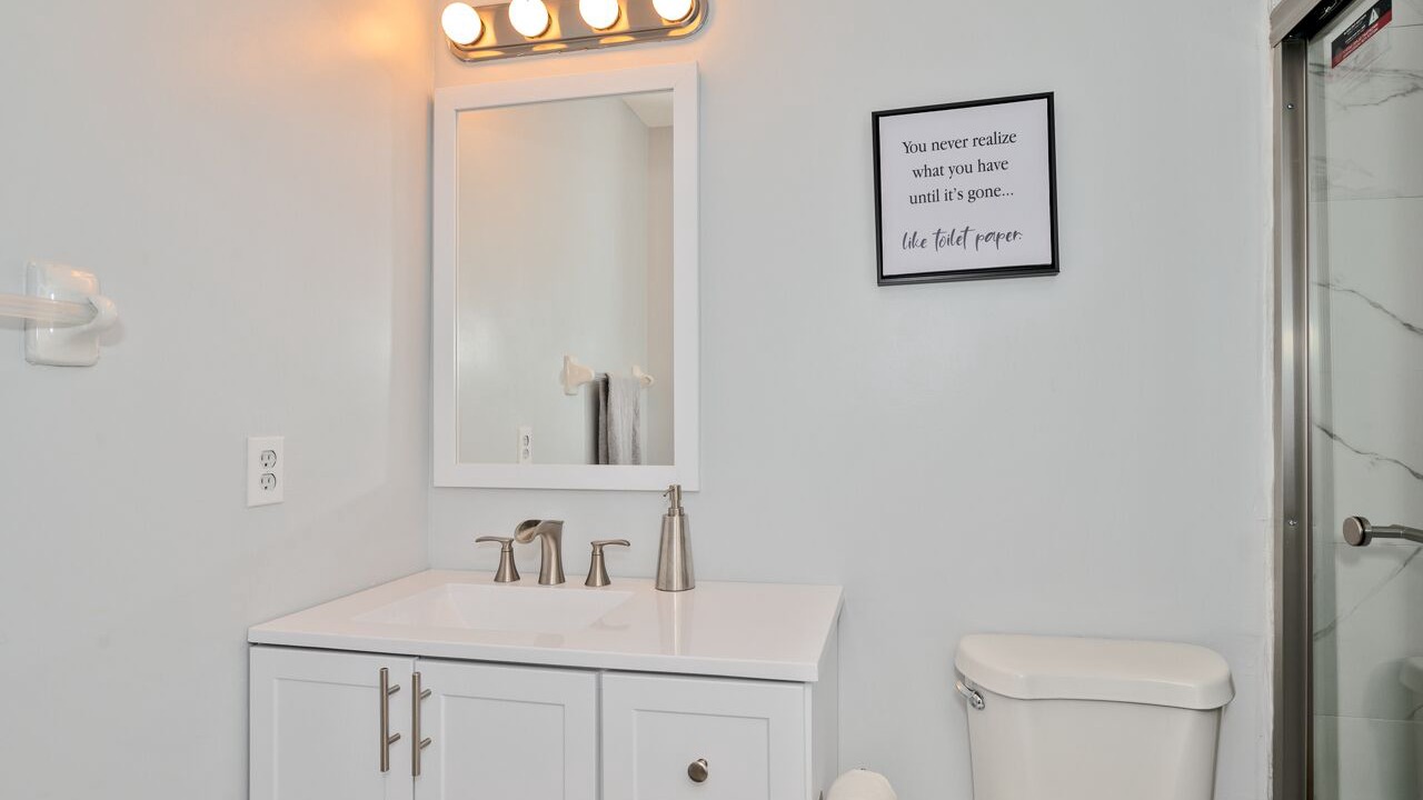 Photo of Bathroom in Miami Gardens