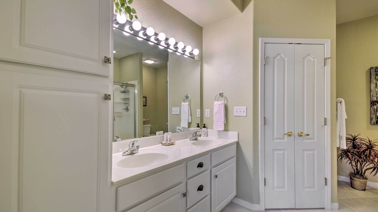 Photo of Bathroom in Lake Ozark