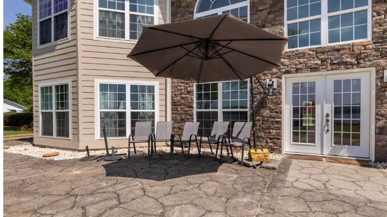 Photo of Patio Balcony in Guntersville