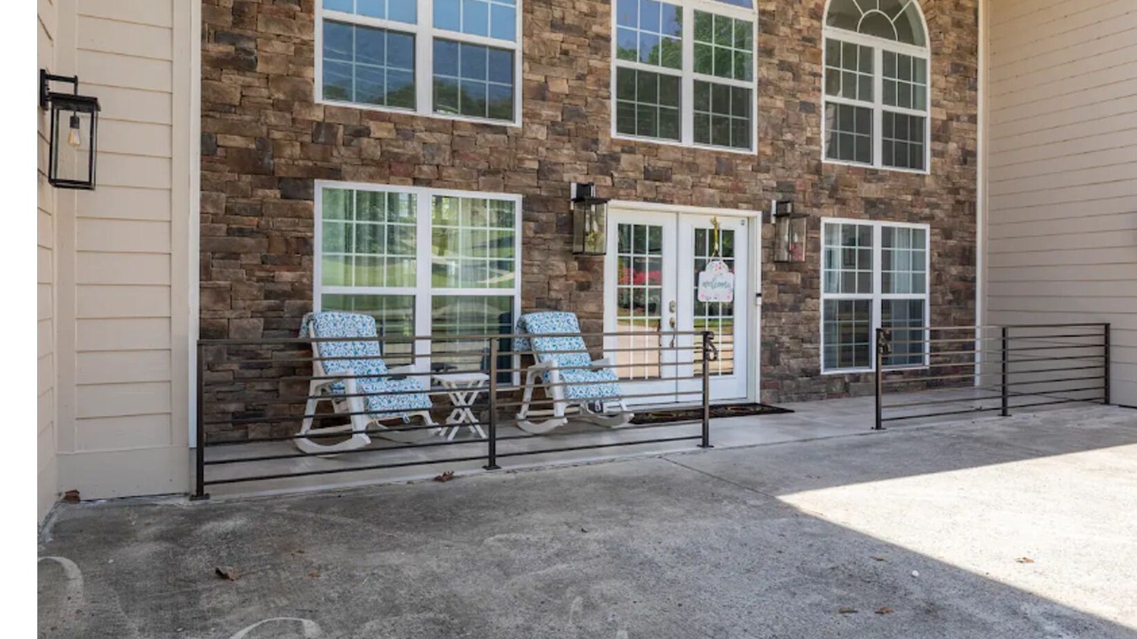 Photo of Patio Balcony in Guntersville