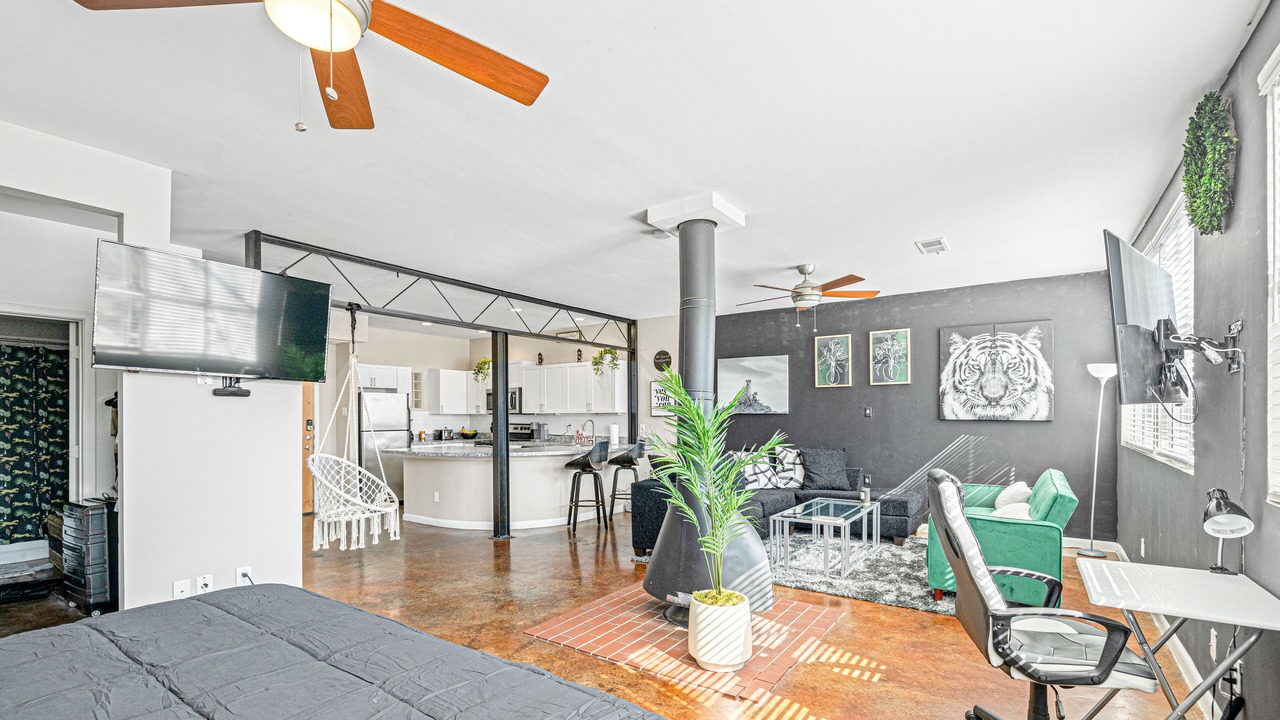 Photo of Bedroom in Uptown