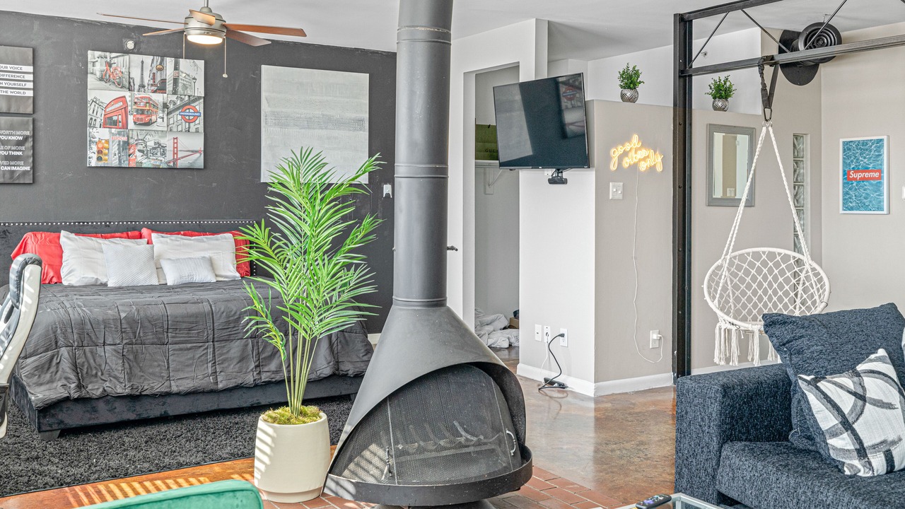 Photo of Bedroom in Uptown