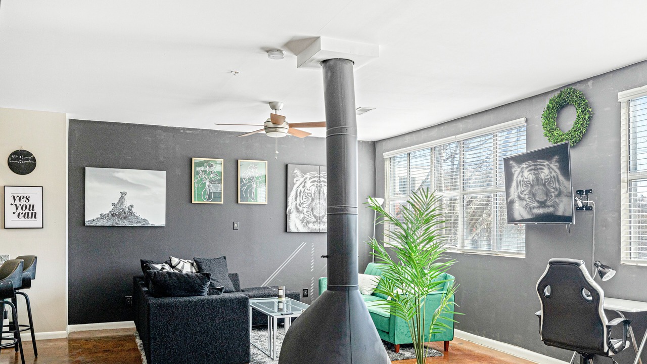 Photo of Livingroom in Uptown