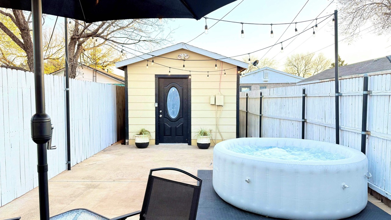 Photo of Patio Balcony in Heart of Lubbock