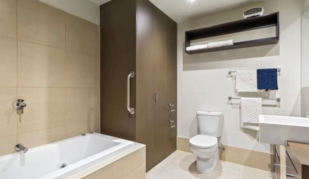 Photo of Bathroom in Torquay