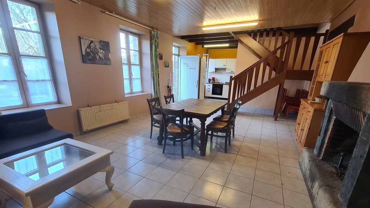 Photo of Others in Plelauff