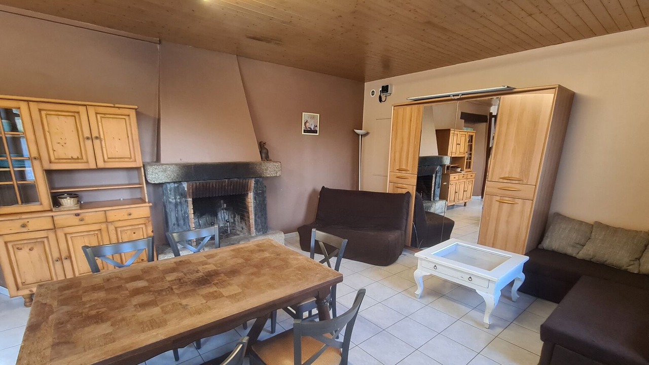 Photo of Others in Plelauff