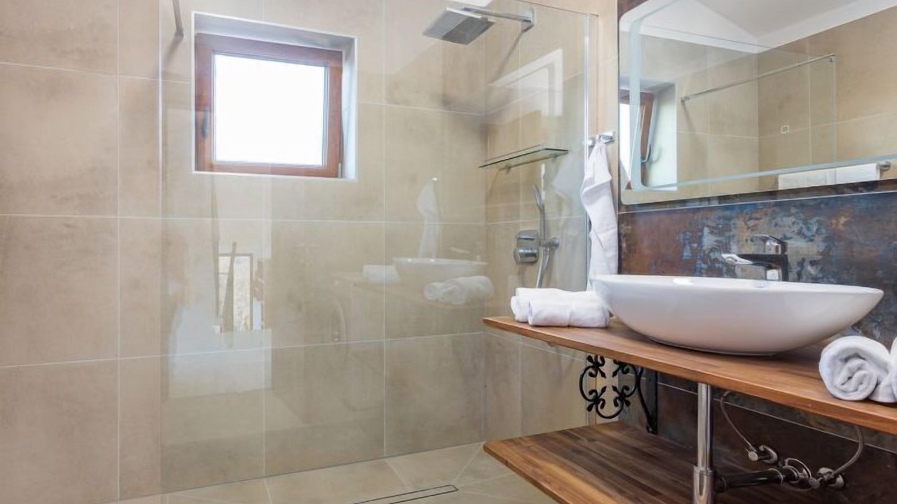 Photo of Bathroom in Radini