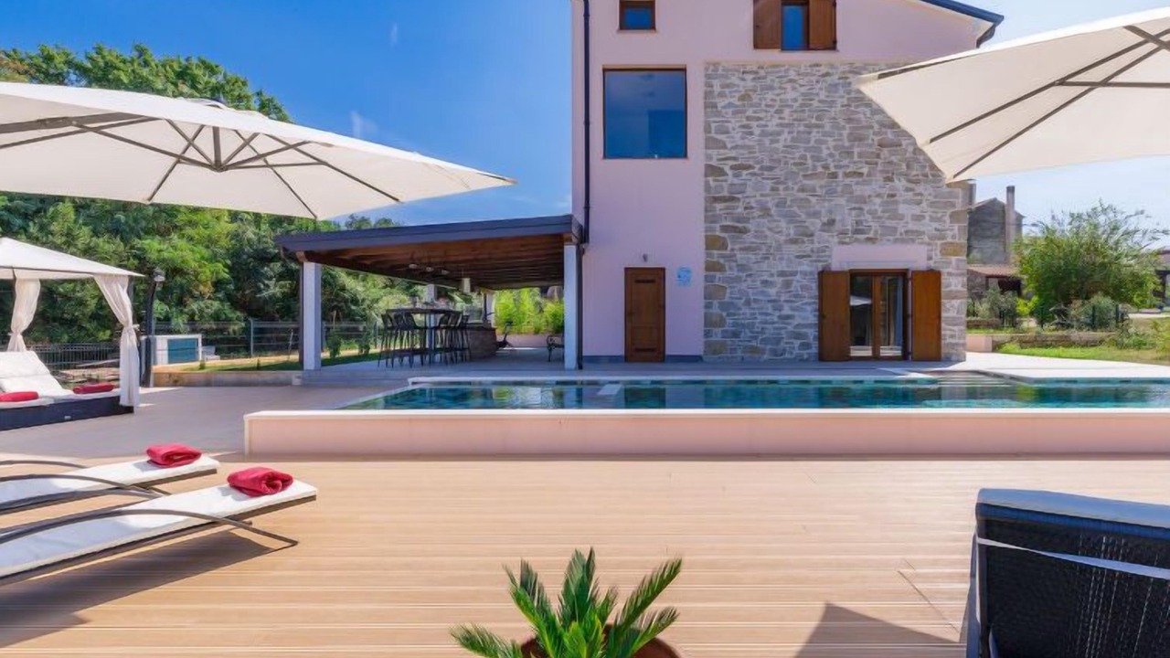 Photo of Outdoor in Radini