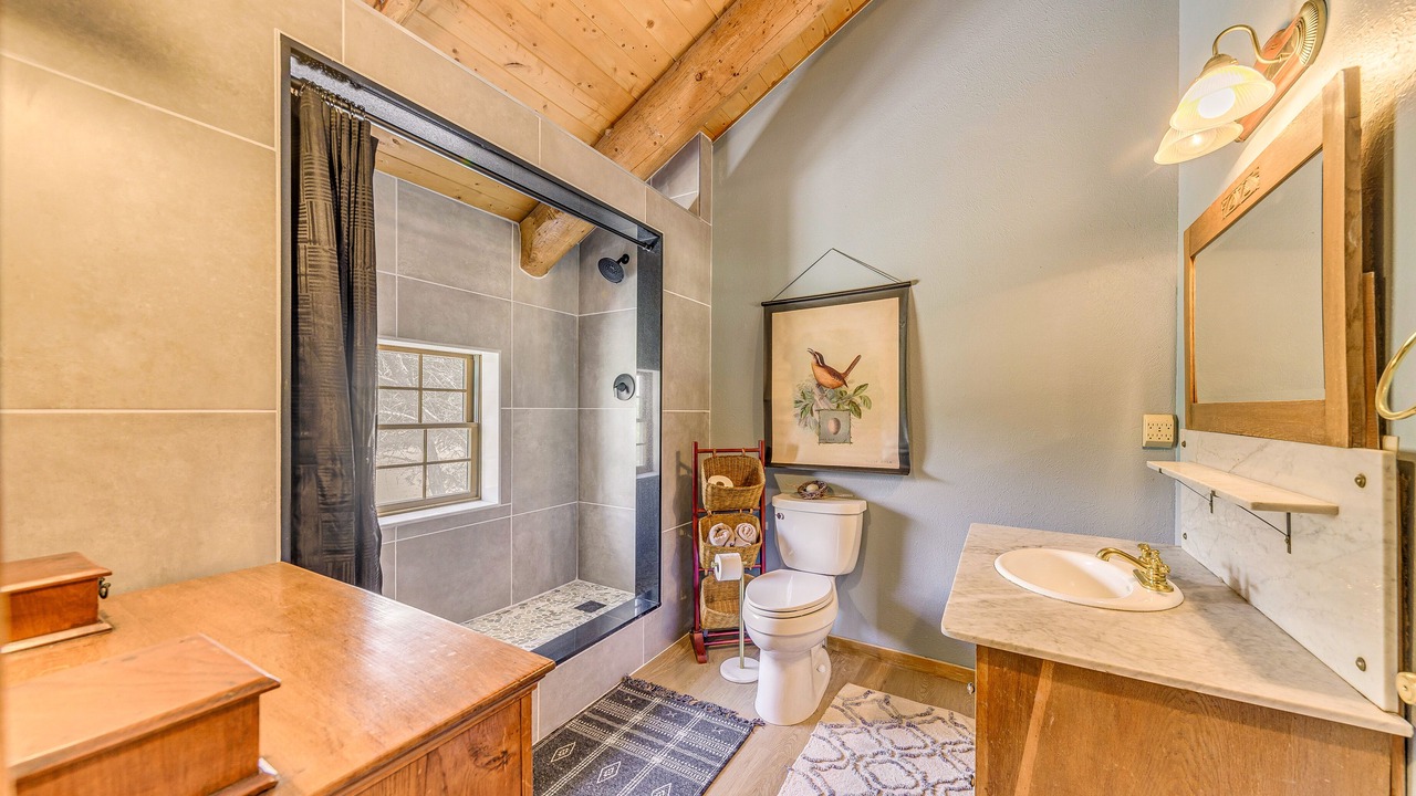 Photo of Bathroom in Alto