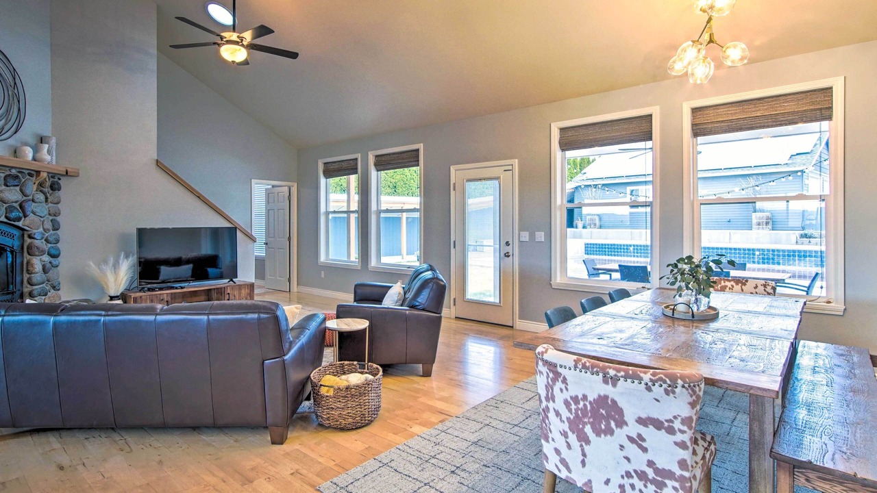 Photo of Others in Gleed