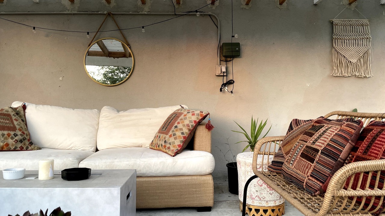 Photo of Livingroom in Woodland Hills