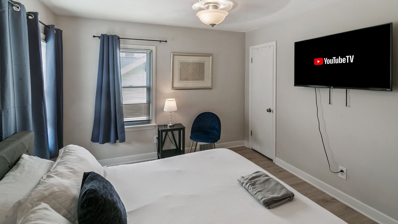 Photo of Bedroom in Libertyville