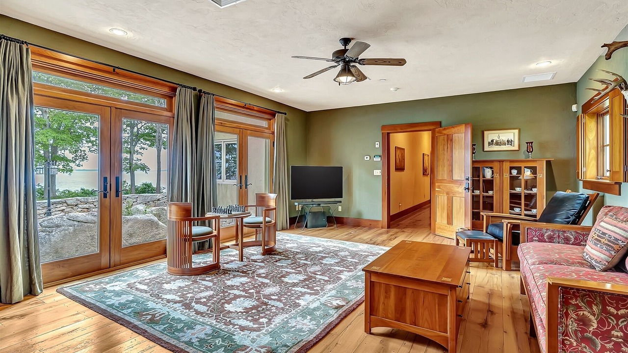 Photo of Livingroom in Yarmouth