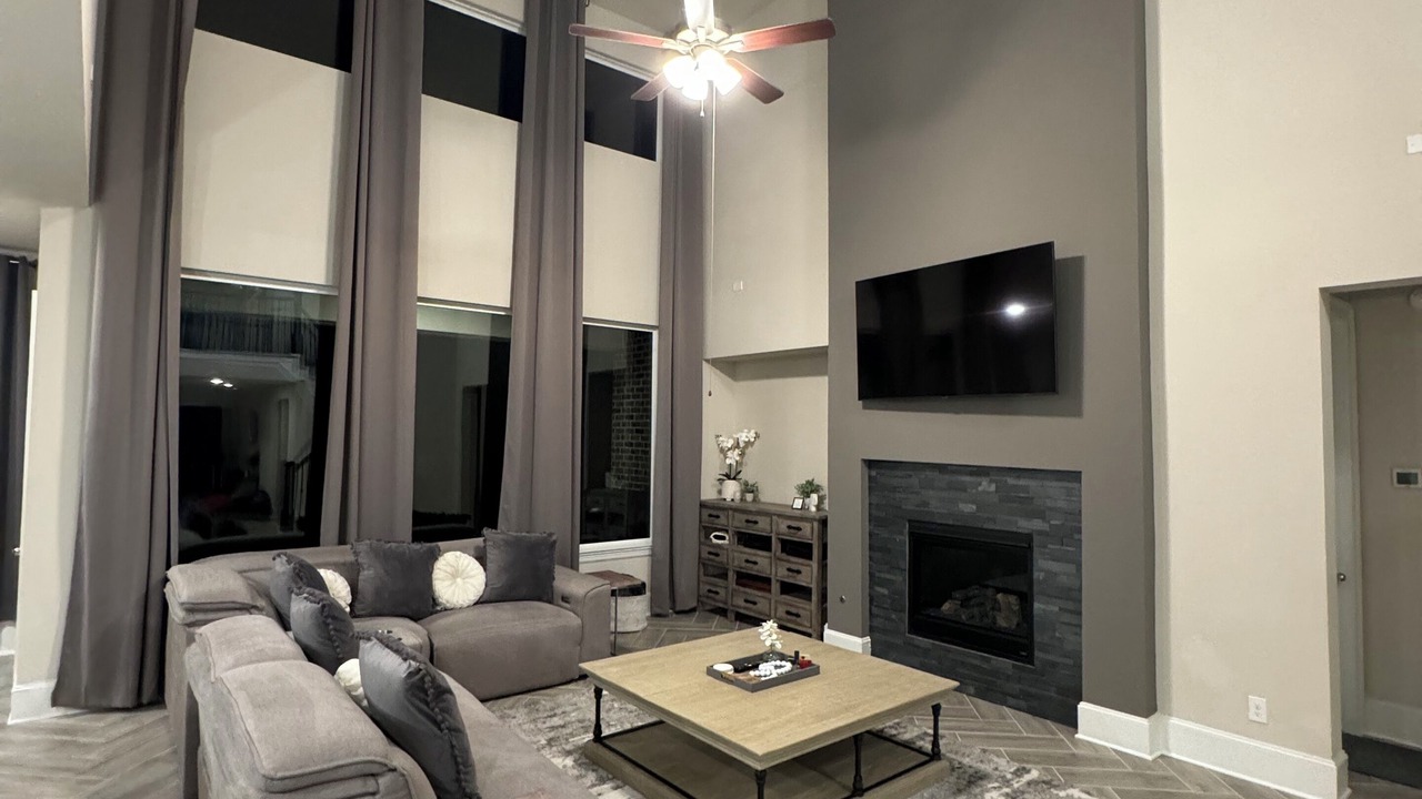 Photo of Livingroom in Atascocita