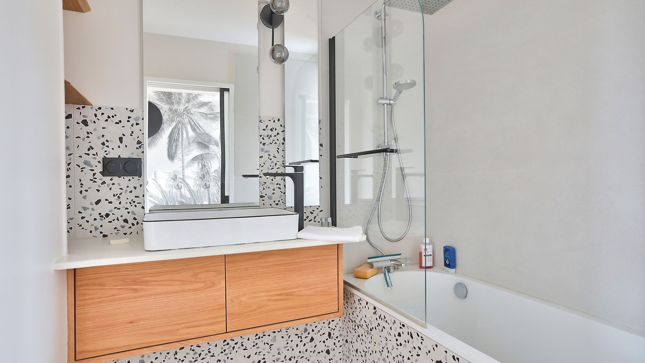 Photo of Bathroom in Bois Blancs