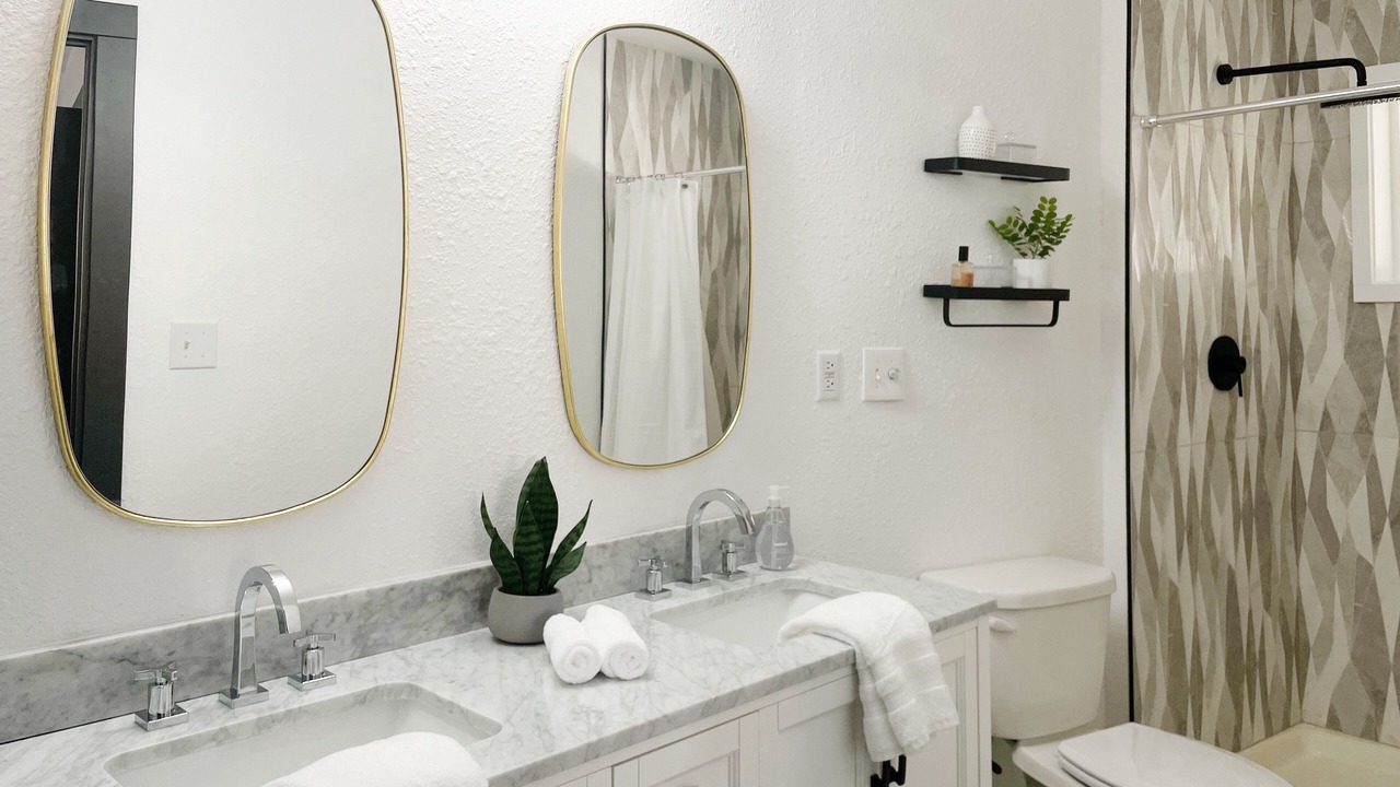 Photo of Bathroom in Turners