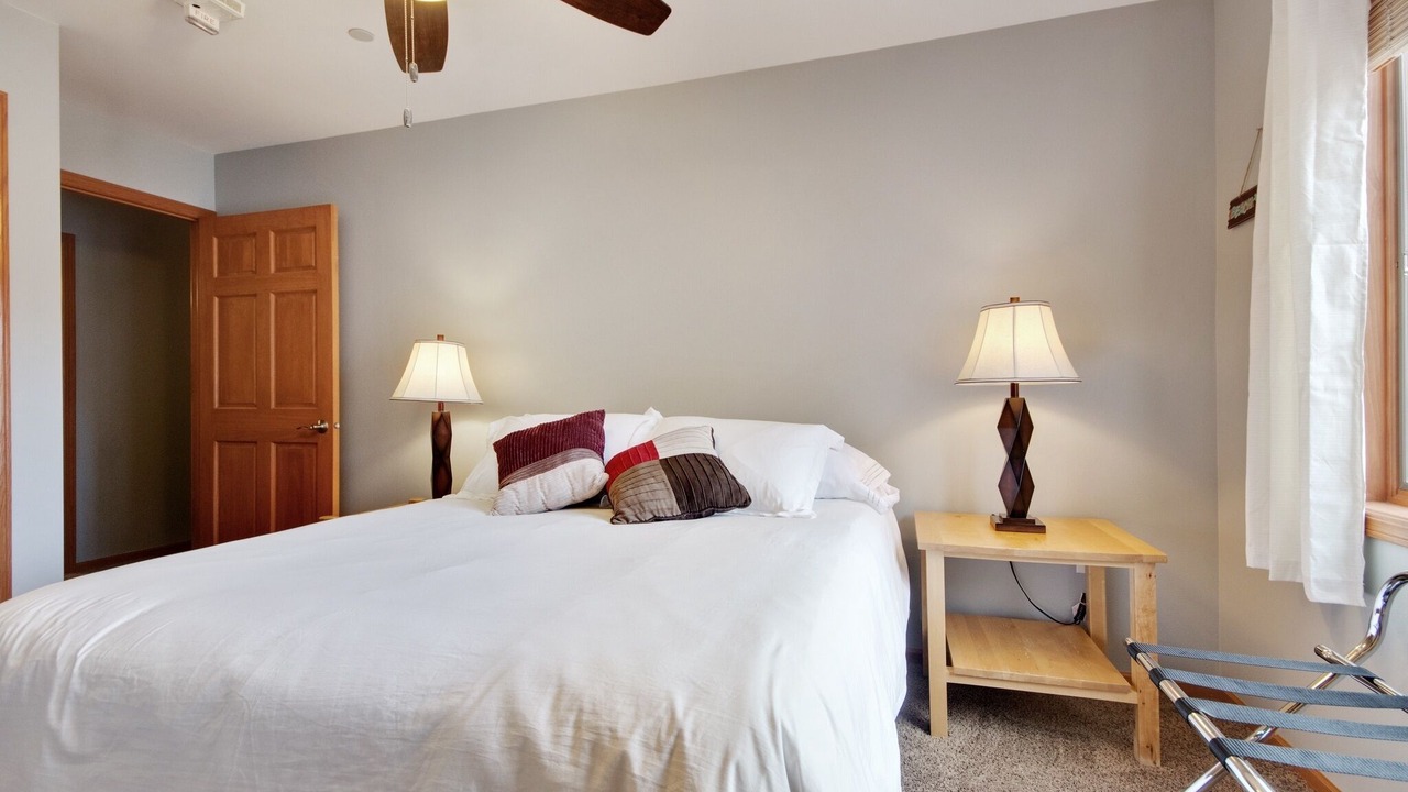Photo of Bedroom in Arkdale