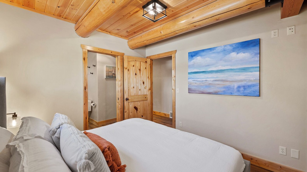 Photo of Bathroom in Garden City