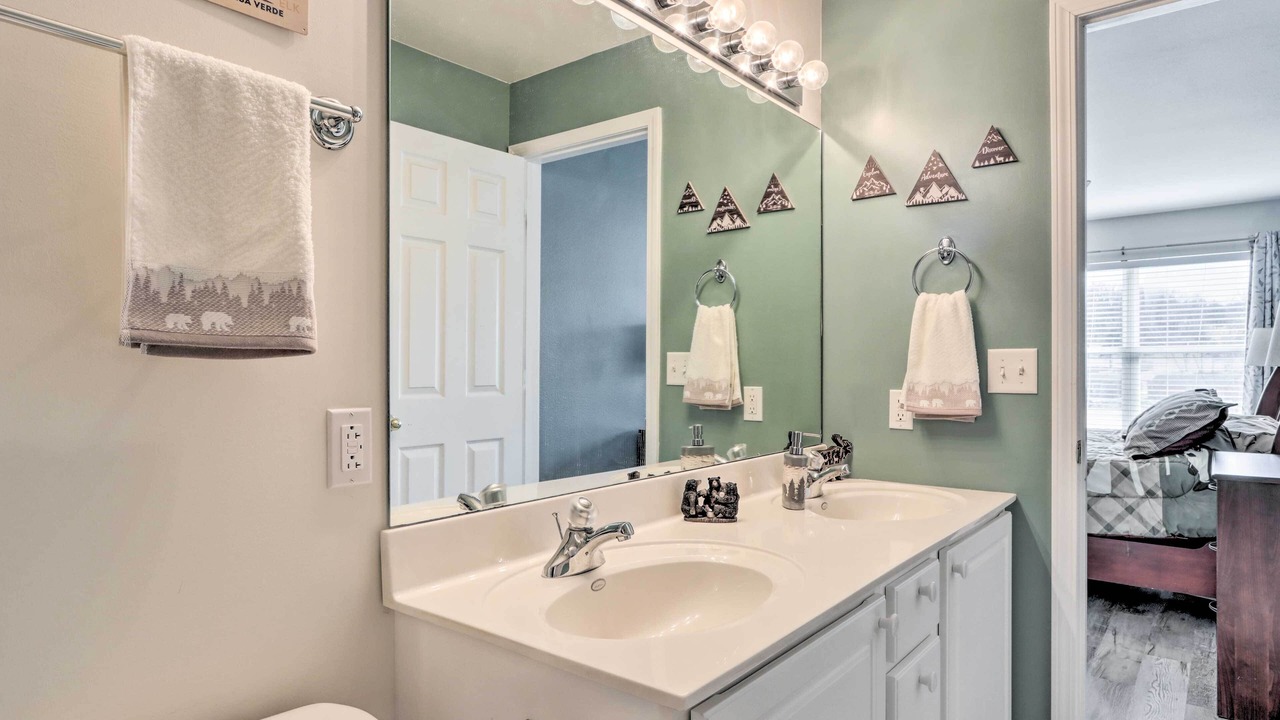 Photo of Bathroom in Camdenton