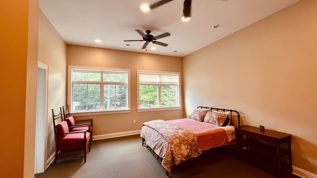 Photo of Bedroom in Ulster Park