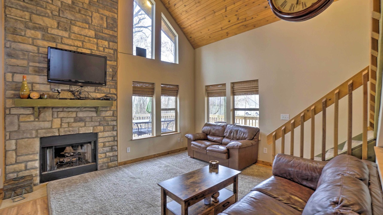 Photo of Livingroom in Buckeye Lake
