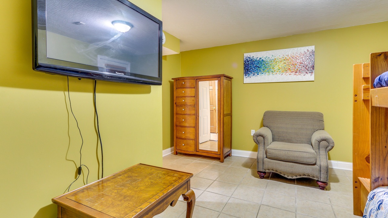 Photo of Livingroom in Buckeye Lake